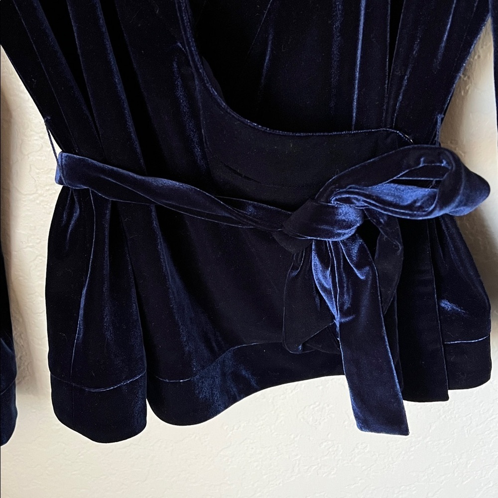 8 by yoox blue velvet belted Surplice  blouse - Picture 3 of 9